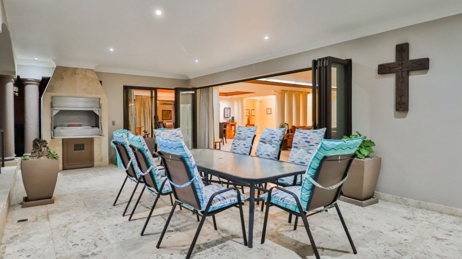 6 Bedroom Property for Sale in Myoli Beach Western Cape